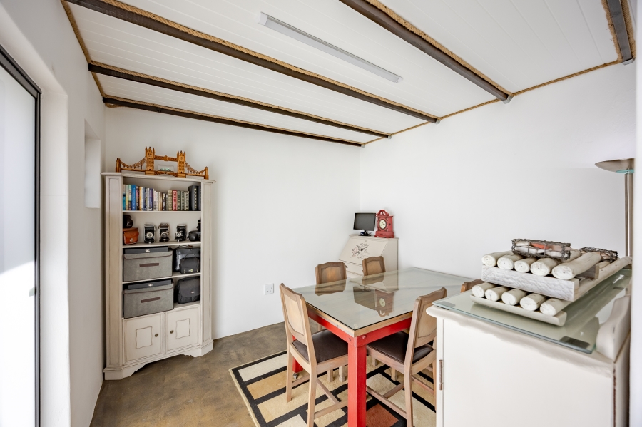 6 Bedroom Property for Sale in Flamingo Vlei Western Cape